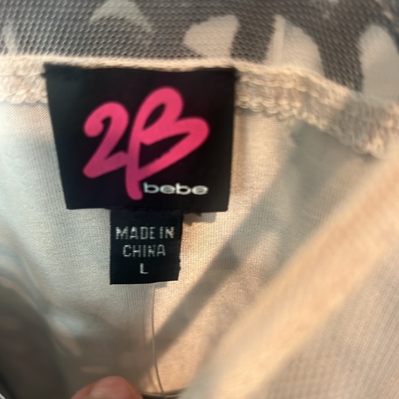 NWT BEBE size L Naomi 3D Lace dress - Picture 4 of 4